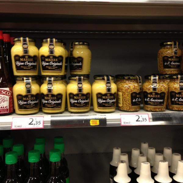 Photo taken at Caprabo by Miguel D. on 8/12/2013