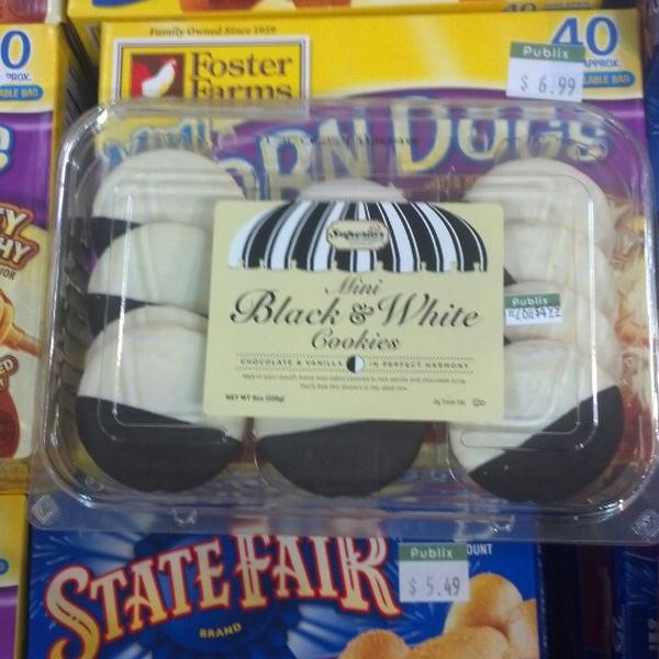 Photo taken at Publix by David B. on 7/23/2013