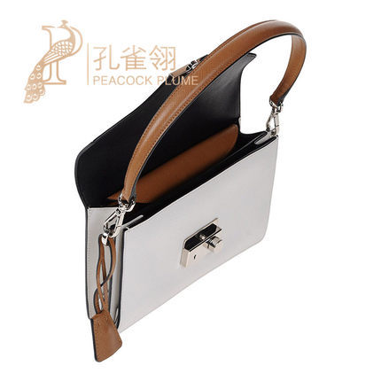Prada/普拉达prada女包16新款女士时尚 皮肤色 单肩包45301413WX Prada/普拉达prada女包16新款女士时尚 皮肤色 单肩包45301413WX