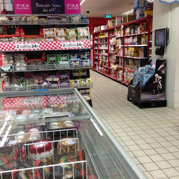 Photo taken at ICA Supermarket Möllevången by Mina H. on 3/14/2013