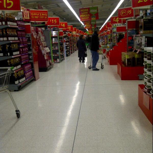 Photo taken at Asda by Maverickaizer on 2/11/2013-英国伦敦老肯特路 Photo taken at Asda by Maverickaizer on 2/11/2013
