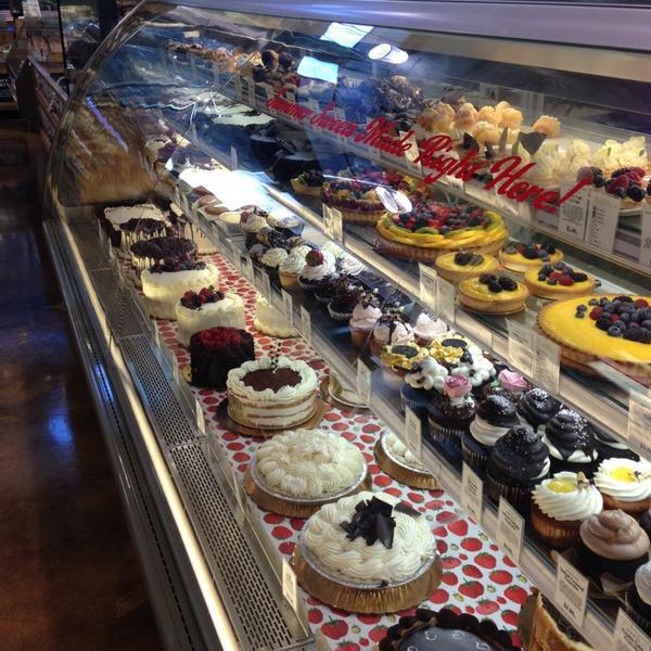 Photo taken at Whole Foods Market by Martin T. on 7/26/2013-奥勒冈州波兰特12大道西南路沙发街1210号 Photo taken at Whole Foods Market by Martin T. on 7/26/2013