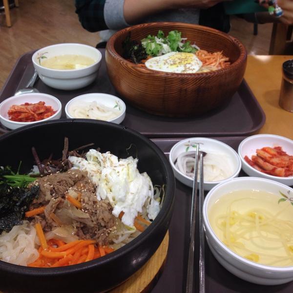 Photo taken at 홈플러스 (Home Plus) by Natalia S. on 9/18/2014