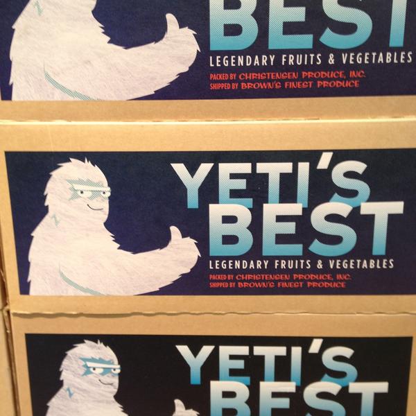 Photo taken at Whole Foods Market by Roger H. on 4/13/2013-伊利诺州布鲁克市美州大道第63街201号 Photo taken at Whole Foods Market by Roger H. on 4/13/2013