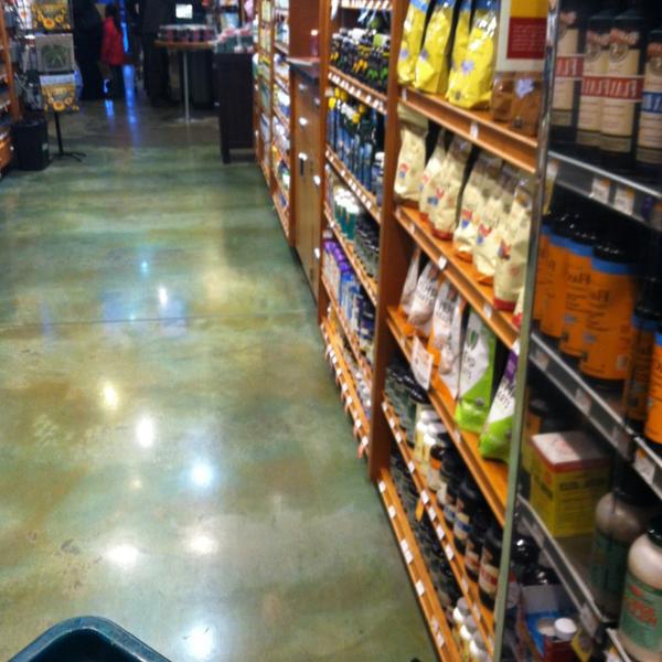 Photo taken at Whole Foods Market by Roger F. F. on 1/1/2013-伊利诺州布鲁克市美州大道第63街201号 Photo taken at Whole Foods Market by Roger F. F. on 1/1/2013