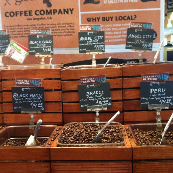 Photo taken at Whole Foods Market by Thais P. on 4/21/2013-加利福尼亚州埃尔塞贡多塞普尔维达大道760 Photo taken at Whole Foods Market by Thais P. on 4/21/2013