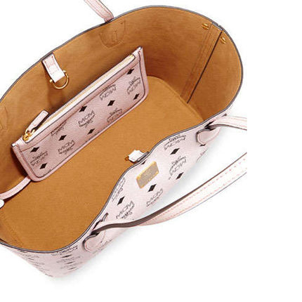 MCMMCM正品真皮女朋克复古 手提单肩背包粉/购物袋 MCMMCM正品真皮女朋克复古 手提单肩背包粉/购物袋