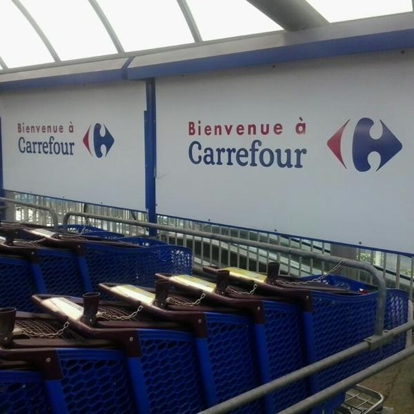 Photo taken at Carrefour by NicoMax T. on 5/26/2014