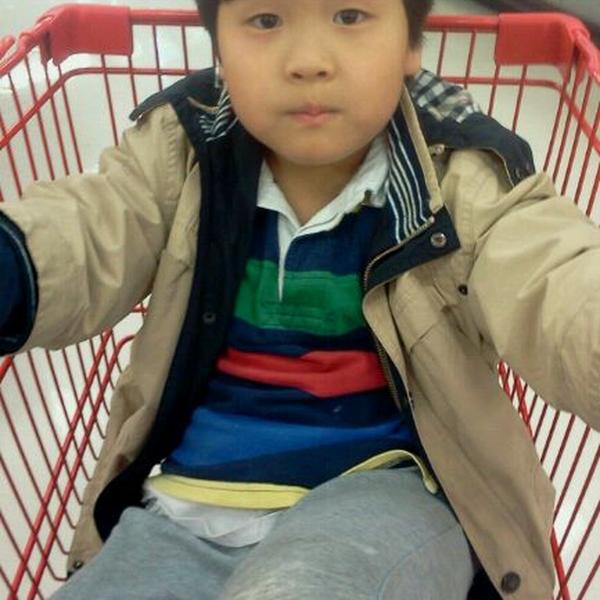 Photo taken at 홈플러스 (Home Plus) by Na Rae L. on 11/1/2011-大邱广域市寿城95 Photo taken at 홈플러스 (Home Plus) by Na Rae L. on 11/1/2011