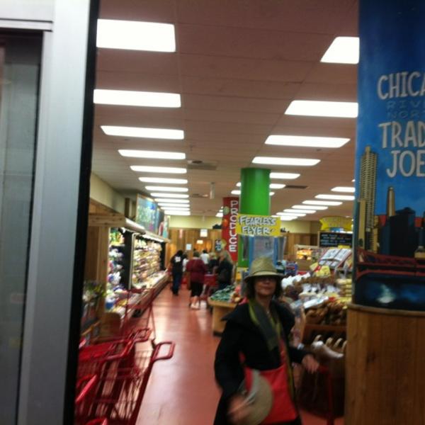 Photo taken at Trader Joe's by Darryl R. on 5/6/2012-伊利诺州芝加哥市安大略湖路44号 Photo taken at Trader Joe's by Darryl R. on 5/6/2012