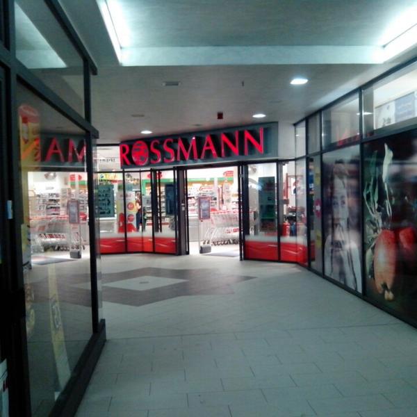 Photo taken at Rossmann Filiale by Walter G. on 8/29/2013
