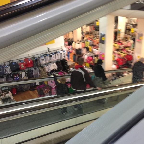 Photo taken at Asda by Amie H. on 3/25/2013-英国利兹奥尔寇斯购物中心 Photo taken at Asda by Amie H. on 3/25/2013