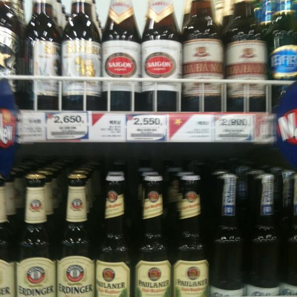 Photo taken at 홈플러스 (Home plus) by Seung Hoon L. on 8/8/2011-大邱市达西区达句伐大路1467号(城西店) Photo taken at 홈플러스 (Home plus) by Seung Hoon L. on 8/8/2011