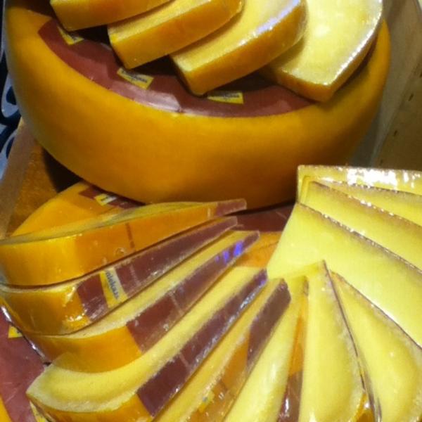 Photo taken at Whole Foods Market by Jina S. on 6/3/2012-佛罗里达州杰克逊维尔圣何塞大道10601 Photo taken at Whole Foods Market by Jina S. on 6/3/2012