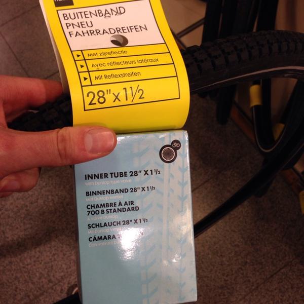 Photo taken at HEMA by Boudewijn V. on 12/6/2013