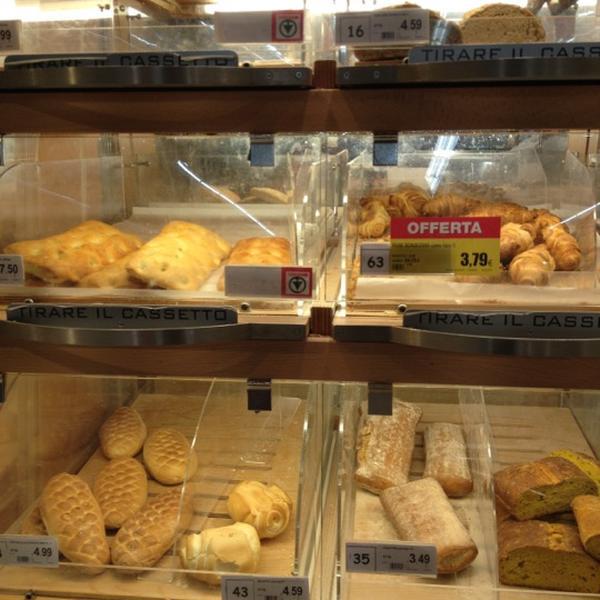Photo taken at Interspar by Cecilia C. on 12/17/2012