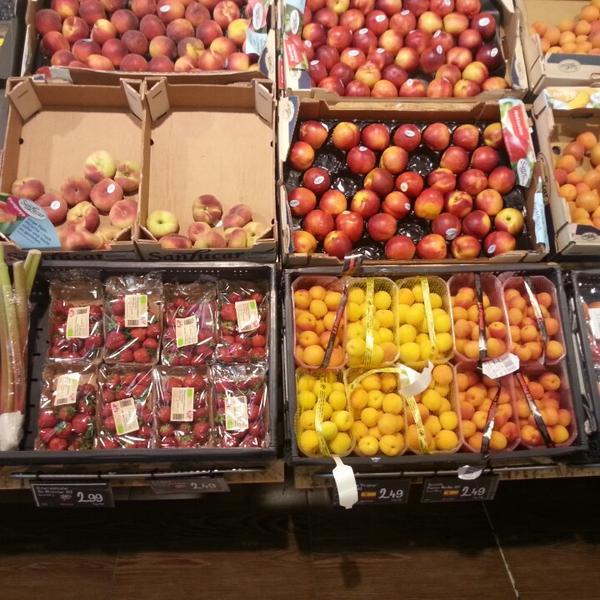 Photo taken at Merkur by Furkan Ç. on 6/20/2013-奥地利维也纳拉克森堡大街 66 Photo taken at Merkur by Furkan Ç. on 6/20/2013