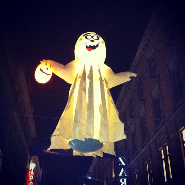 Photo taken at Clas Ohlson by GeziGurmeGüzellik on 10/31/2012