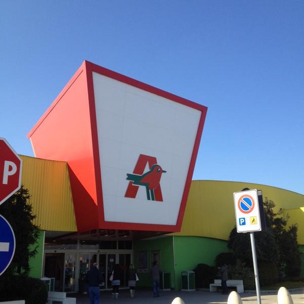 Auchan 意大利皮埃蒙特库内奥玛格丽塔街8