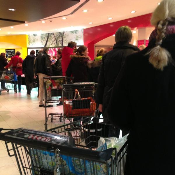 Photo taken at EDEKA by Matthias K. on 12/31/2012-德国北莱茵威斯特法伦科隆克彭 Photo taken at EDEKA by Matthias K. on 12/31/2012