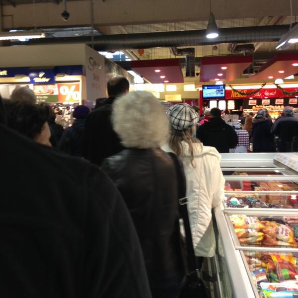 Photo taken at EDEKA by Matthias K. on 12/24/2012-德国北莱茵威斯特法伦科隆克彭 Photo taken at EDEKA by Matthias K. on 12/24/2012