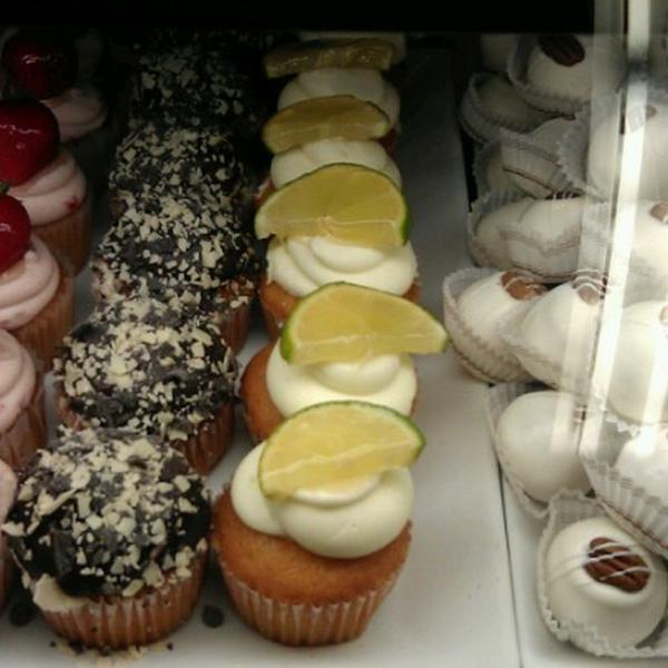 Photo taken at Whole Foods Market by Quinn L. on 8/26/2012-美国得克萨斯州休斯敦韦斯特海默路11445 Photo taken at Whole Foods Market by Quinn L. on 8/26/2012