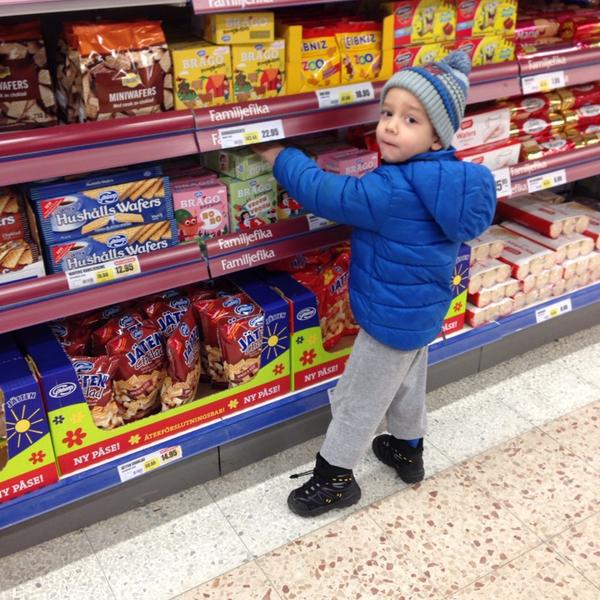 Photo taken at City Gross by Miroslav on 2/14/2014