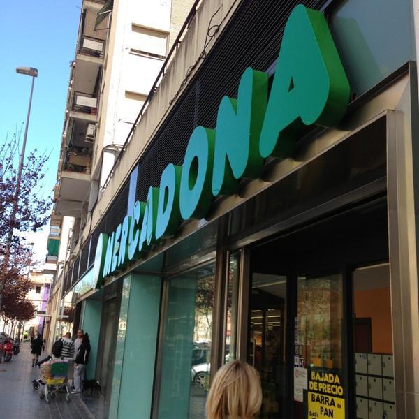 Photo taken at Mercadona by Jose L. R. on 4/6/2013