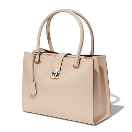 Ferragamo/菲拉格慕ferragamo女包16新款时尚手提包21D552 583916 Ferragamo/菲拉格慕ferragamo女包16新款时尚手提包21D552 583916