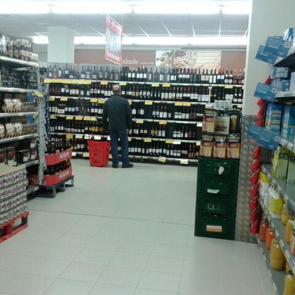 Photo taken at Eroski Center | Rúa Ezequiel Massoni by Bene R. on 12/18/2012