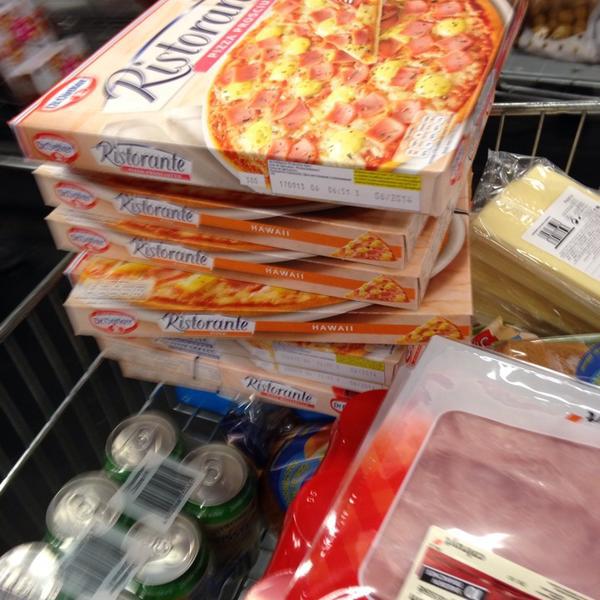 Photo taken at Colruyt by Steven ✌️ D. on 10/11/2013