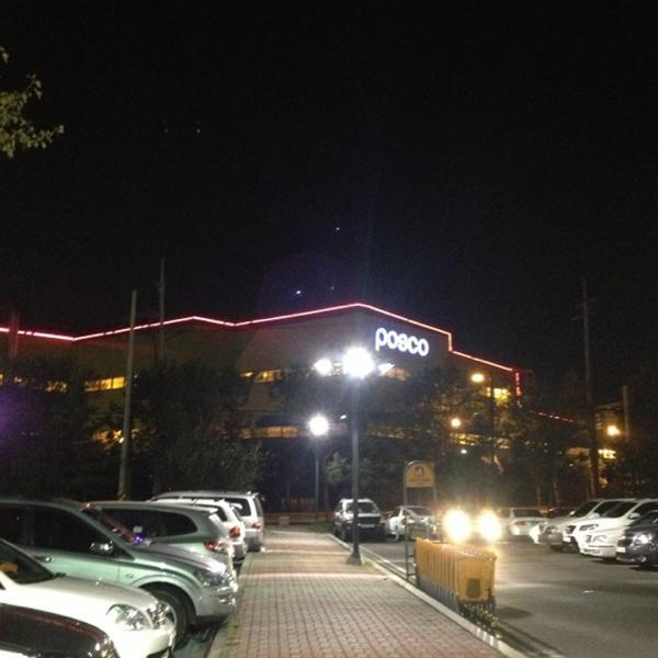 Photo taken at 이마트 (e-mart) by Minsuk L. on 9/29/2012-庆尚北道浦项市10易买得超市 Photo taken at 이마트 (e-mart) by Minsuk L. on 9/29/2012