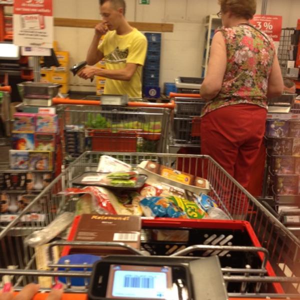 Photo taken at Colruyt by Darunee Phitpheng P. on 5/26/2012