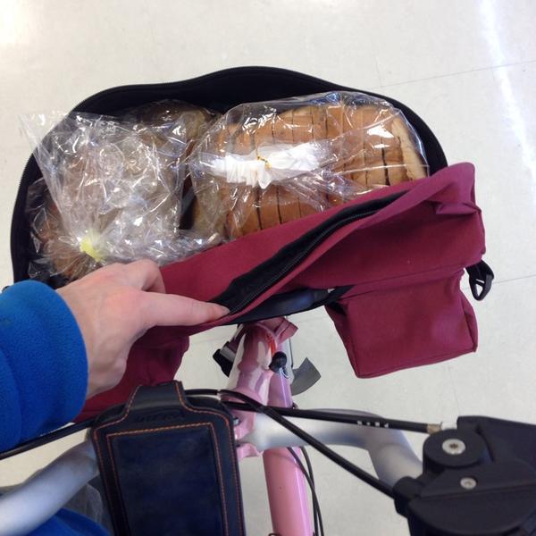 Photo taken at 홈플러스 / Home Plus by Branden L. on 2/25/2014-京畿道水原市长安区81 Photo taken at 홈플러스 / Home Plus by Branden L. on 2/25/2014