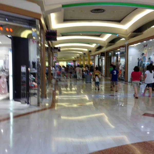 Photo taken at Auchan by Damiano F. on 7/21/2013-意大利普利亚卡萨马西玛诺伊卡塔罗路2 Photo taken at Auchan by Damiano F. on 7/21/2013