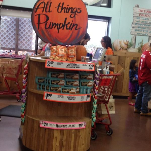Photo taken at Trader Joe's by Maria Teresa C. on 10/13/2013-维吉尼亚州维珍妮亚海滩希尔托普地区503号 Photo taken at Trader Joe's by Maria Teresa C. on 10/13/2013