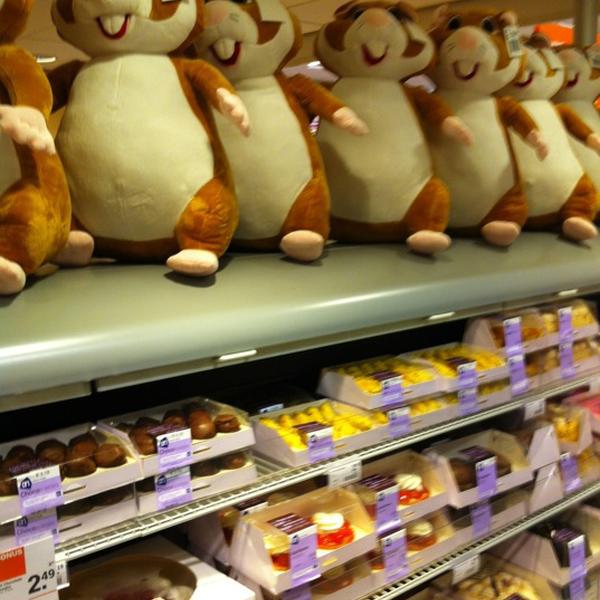 Photo taken at Albert Heijn XL by Ton J. on 8/31/2012-荷兰北布拉班特省海尔蒙德多伦路1号 Photo taken at Albert Heijn XL by Ton J. on 8/31/2012