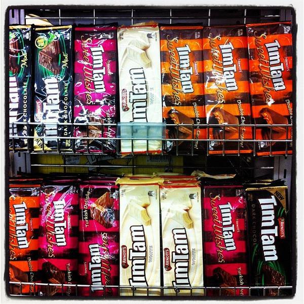 Photo taken at Woolworths by Scott M. on 6/17/2012-新南威尔士州2216罗克代尔区罗克代尔广场(1罗克代尔广场路) Photo taken at Woolworths by Scott M. on 6/17/2012