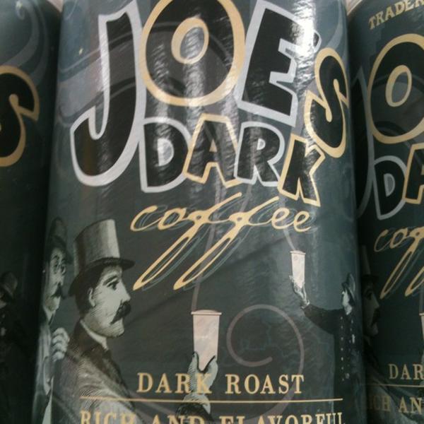 Photo taken at Trader Joe's by Mandy D. on 11/5/2012-佐治亚州桑迪斯普林斯罗斯维尔路6277 Photo taken at Trader Joe's by Mandy D. on 11/5/2012