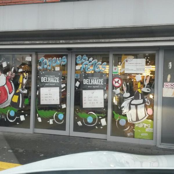 Photo taken at Proxy Delhaize by Sergio S. on 12/29/2013