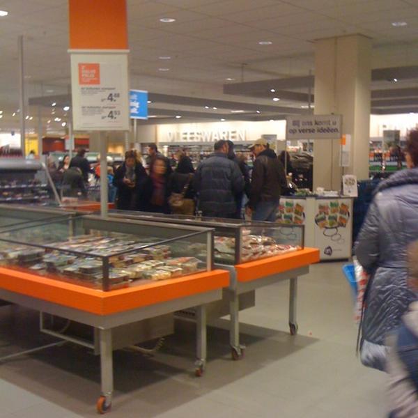 Photo taken at Albert Heijn XL by Etienne W. on 2/26/2011-荷兰格尔德兰阿纳姆克罗嫩堡大道86号 Photo taken at Albert Heijn XL by Etienne W. on 2/26/2011