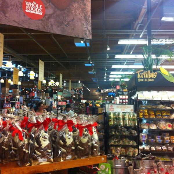 Photo taken at Whole Foods Market by Jenn T. on 11/24/2012-加利福尼亚州塔斯廷市公园大道2847号 Photo taken at Whole Foods Market by Jenn T. on 11/24/2012