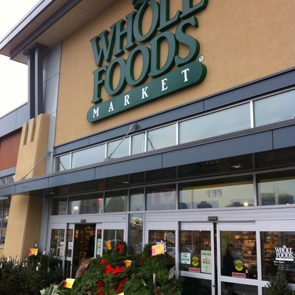 Photo taken at Whole Foods Market by Edward A. on 12/2/2012-加拿大安大略省密西沙加市圆环一路155号 Photo taken at Whole Foods Market by Edward A. on 12/2/2012