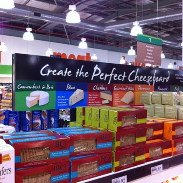 Photo taken at Countdown by Evgeny P. on 7/18/2012-新西兰奥克兰市亨德森埃兹尔街7号Countdown超市 Photo taken at Countdown by Evgeny P. on 7/18/2012