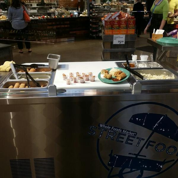 Photo taken at Whole Foods Market by J Z. on 9/22/2014-奥勒冈蒂伽德西南学校码头路12220(在西南第121大道) Photo taken at Whole Foods Market by J Z. on 9/22/2014