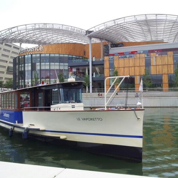 Photo taken at MONOPRIX LYON CONFLUENCE by Armand A. on 8/5/2012