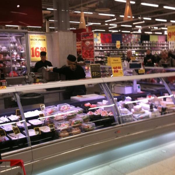 Photo taken at ICA Maxi by Anders H. on 1/27/2012