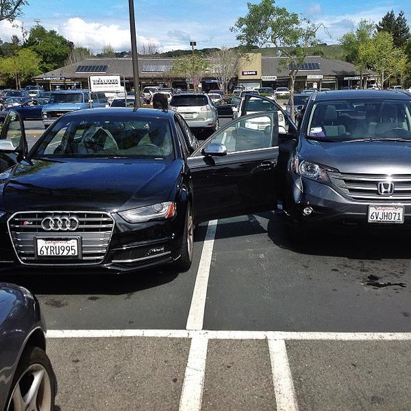 Photo taken at Whole Foods Market by TiboVonTurbo on 3/31/2013-加利福尼亚州米尔谷米勒大道414号 Photo taken at Whole Foods Market by TiboVonTurbo on 3/31/2013