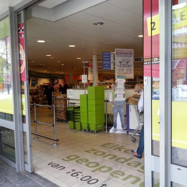 Photo taken at PLUS by €rik - SU2 on 5/18/2013