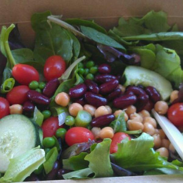 Photo taken at Whole Foods Market by Sharon J. on 4/20/2012-加尼福尼亚 坎贝尔巴斯科姆大道1690(汉密尔顿大道) Photo taken at Whole Foods Market by Sharon J. on 4/20/2012